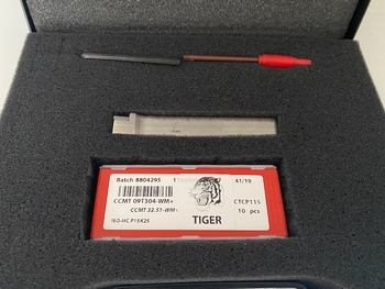 Set beitel SCLCR1616K09 + 10 x CCMT09T304-WM+CTCP115